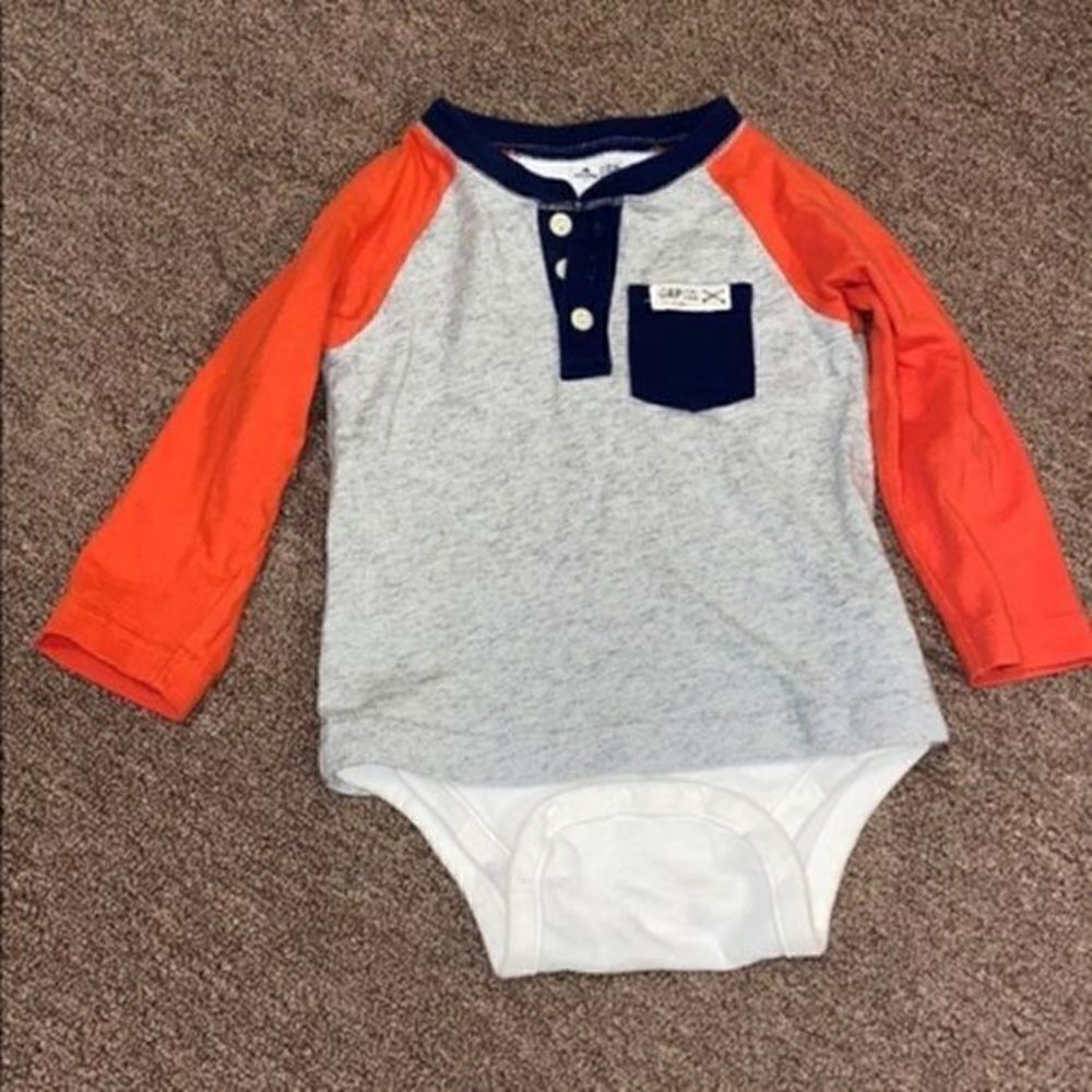 Gap toddler shirt size 18-24 months​​